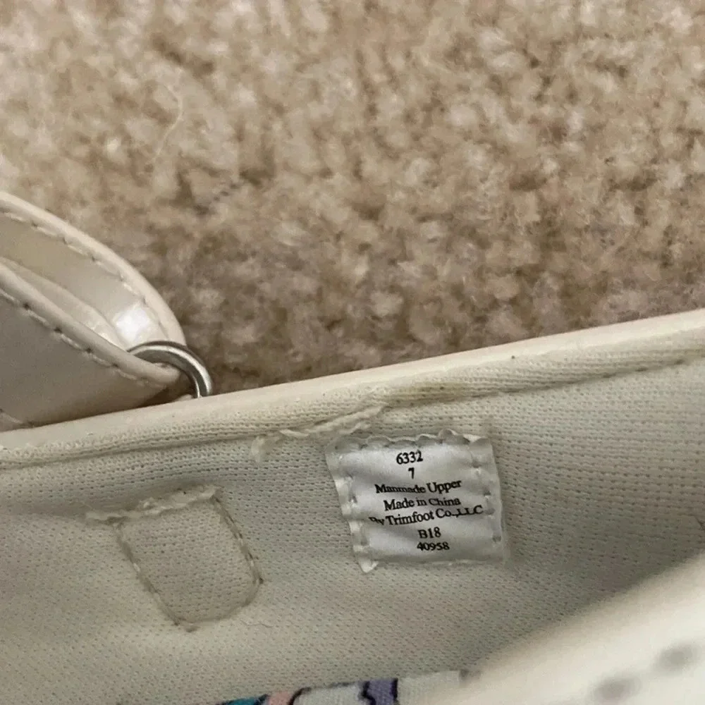 EUC Baby Deer Dress Shoe